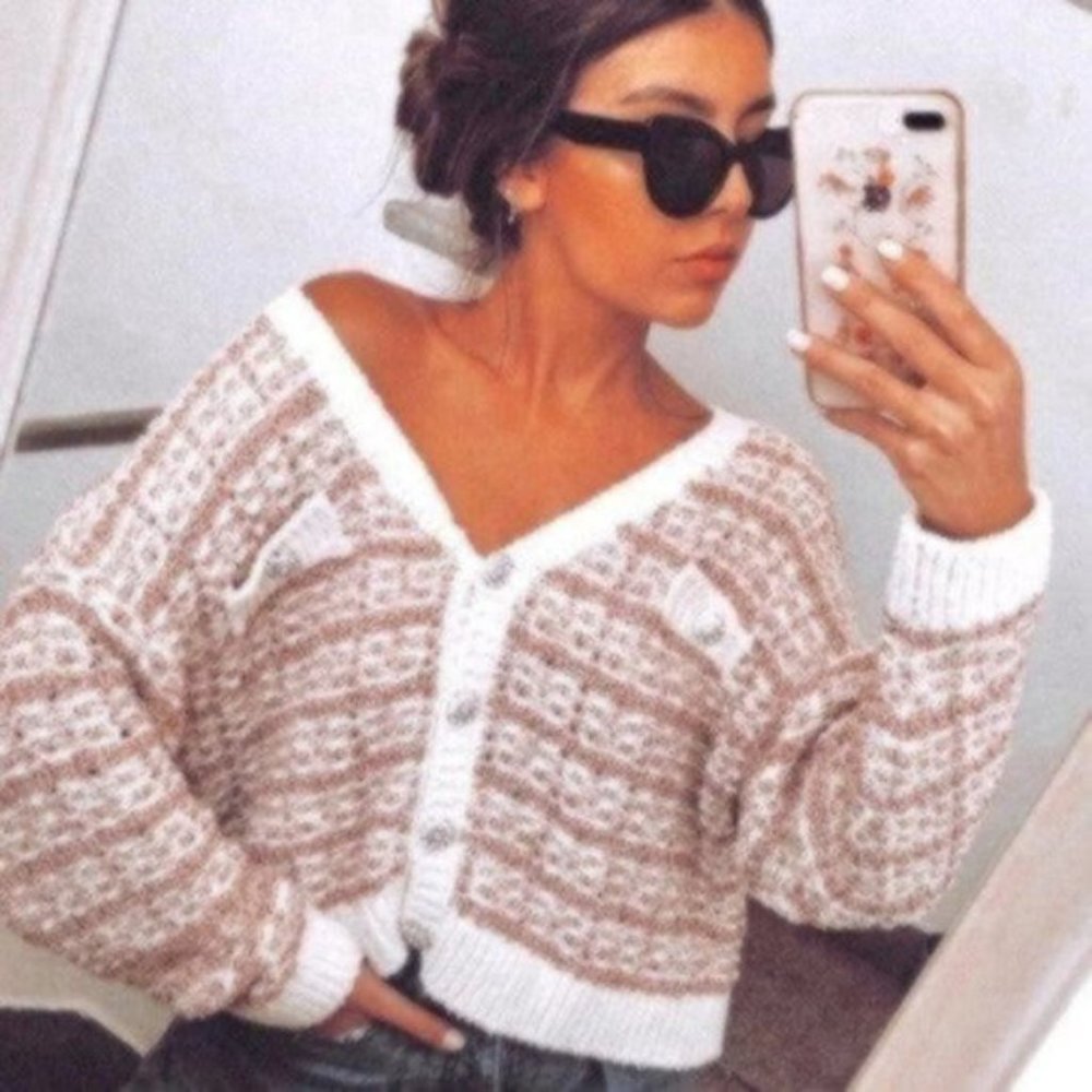 Zara Knit Cardigan Jewel Button Size Large